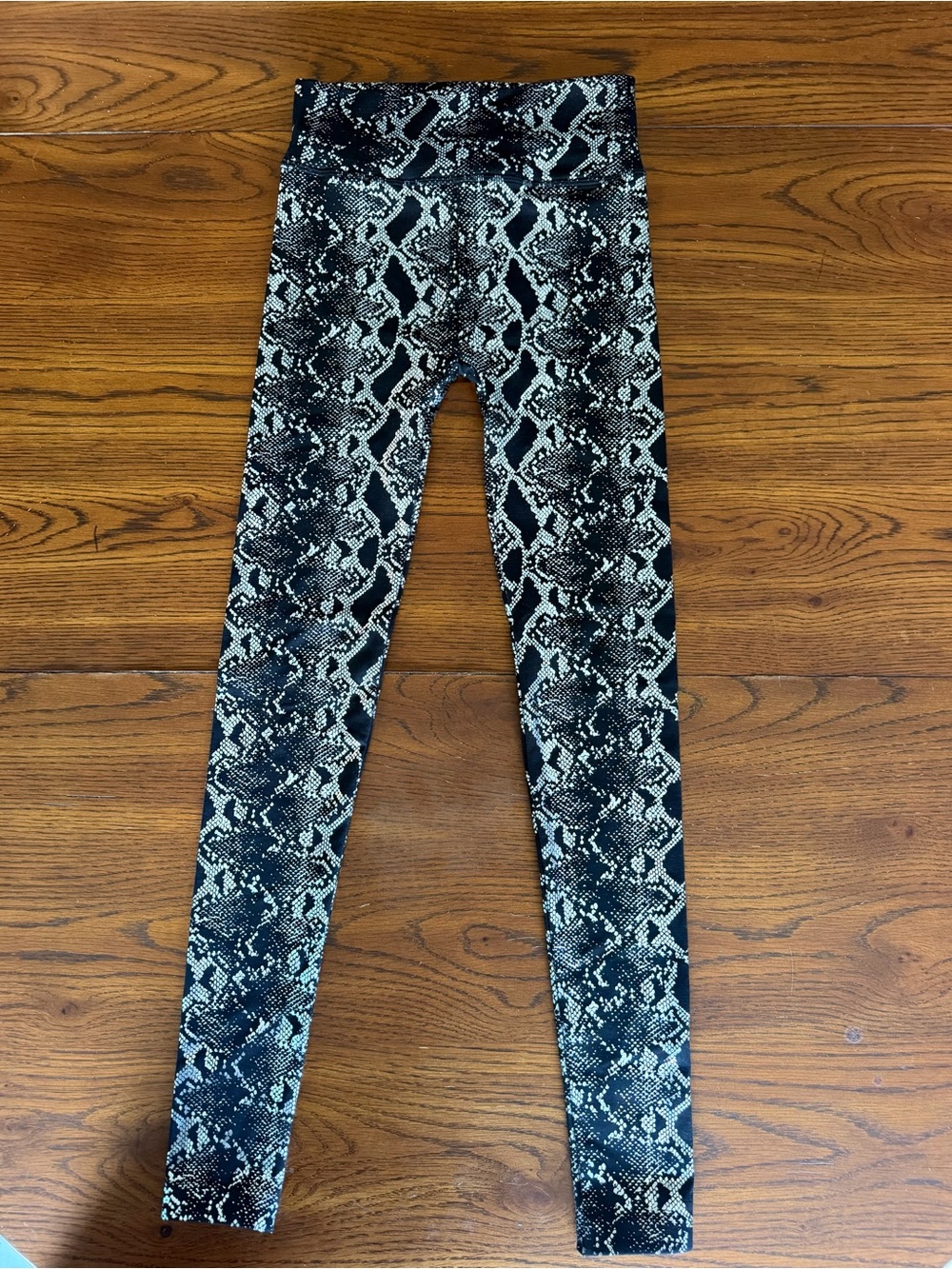 Zenana Outfitters Snake-Print Jeggings - Black & Cream